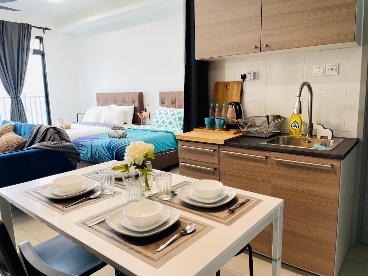 High Floor Studio Austin Regency Mount Austin W Balcony 3 Plus 1Pax 5 Mins Aeon Johor Bahru Bagian luar foto